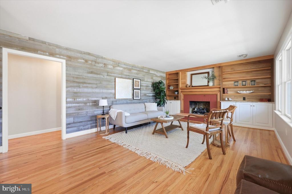 403 W WILSON BOULEVARD