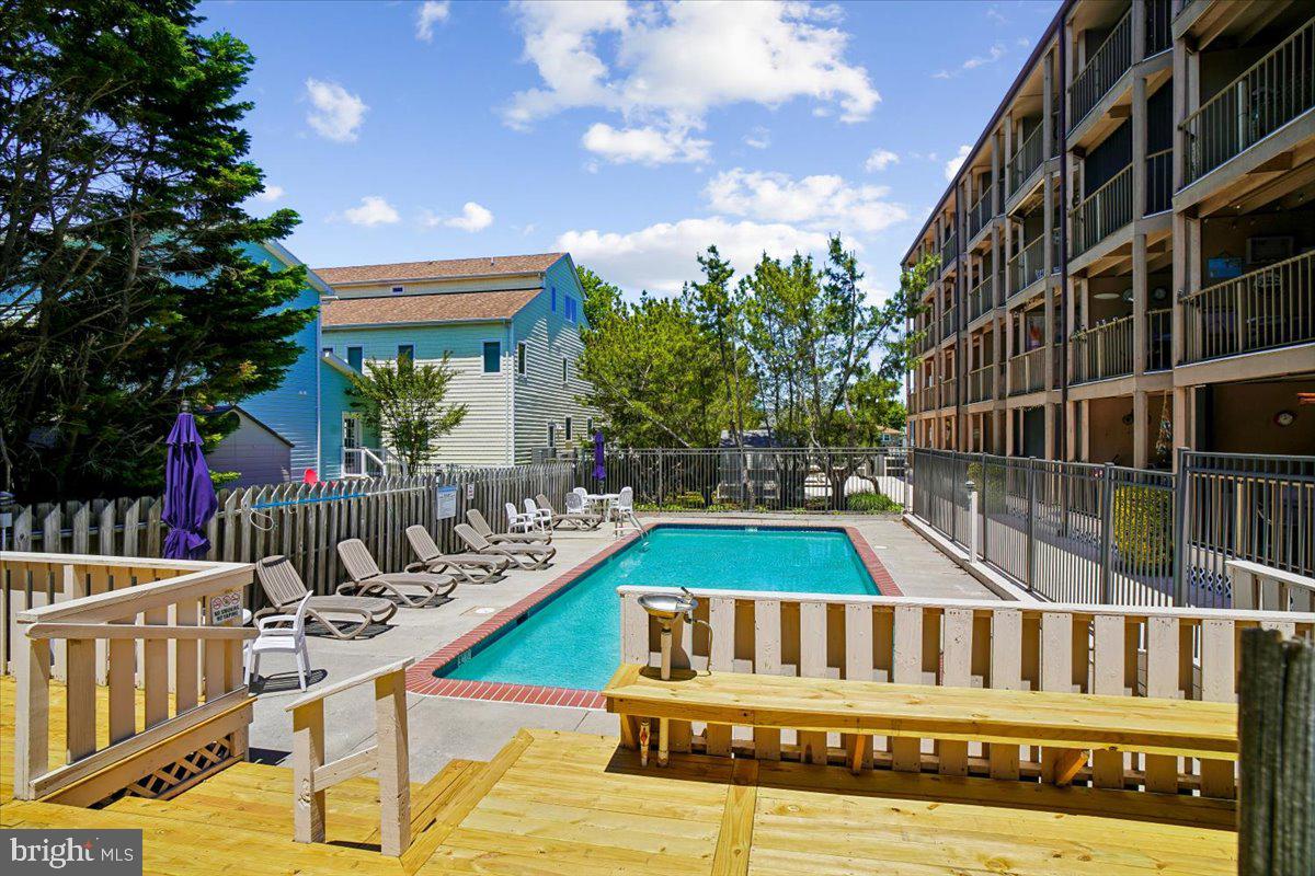 204 33RD STREET 30302