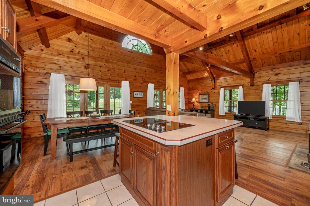 97 Lake Meade Dr