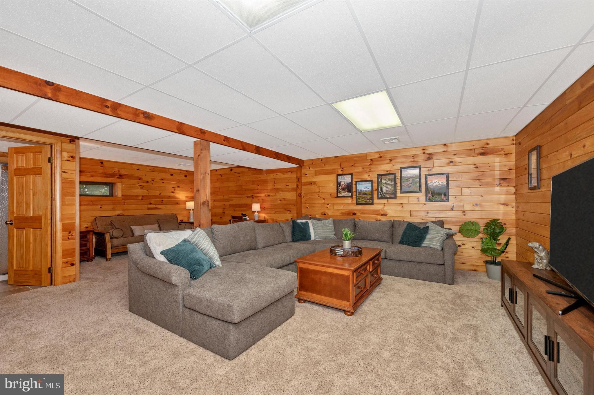97 Lake Meade Dr