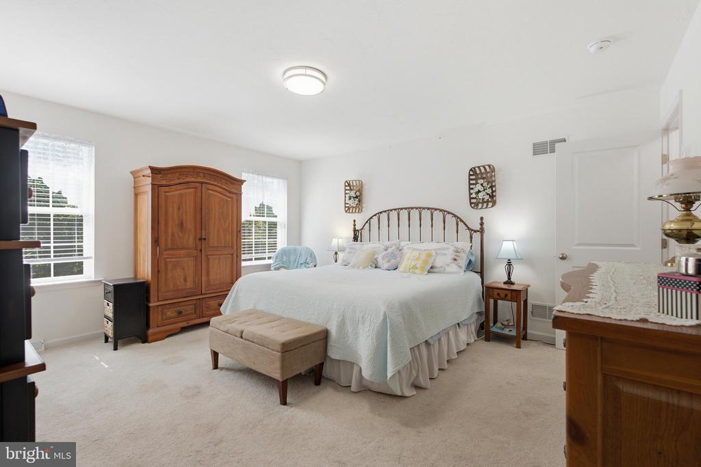 43 HUNTMASTER DRIVE