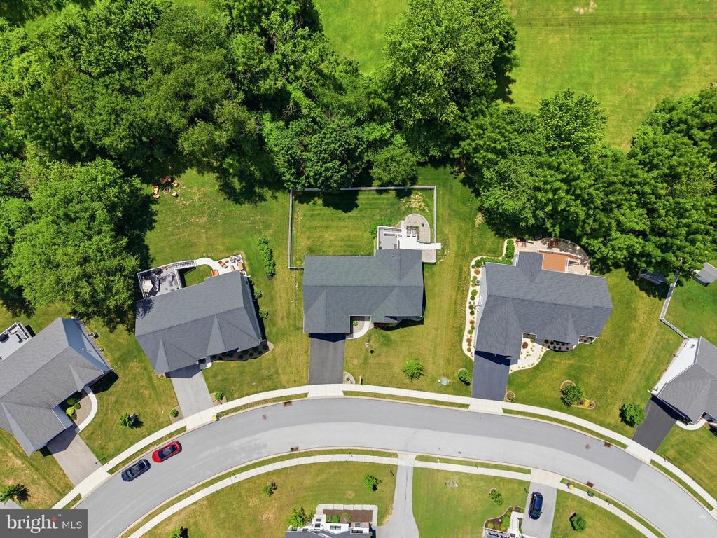 43 HUNTMASTER DRIVE