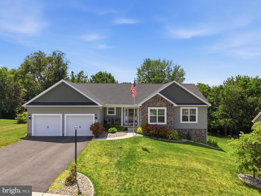 43 HUNTMASTER DRIVE