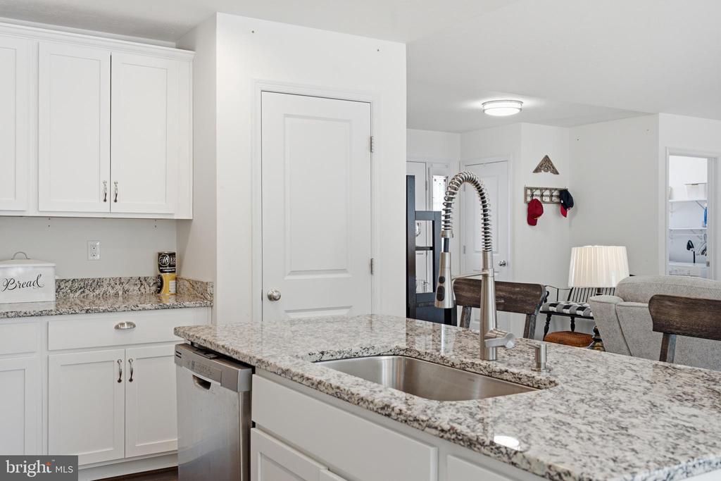 43 HUNTMASTER DRIVE