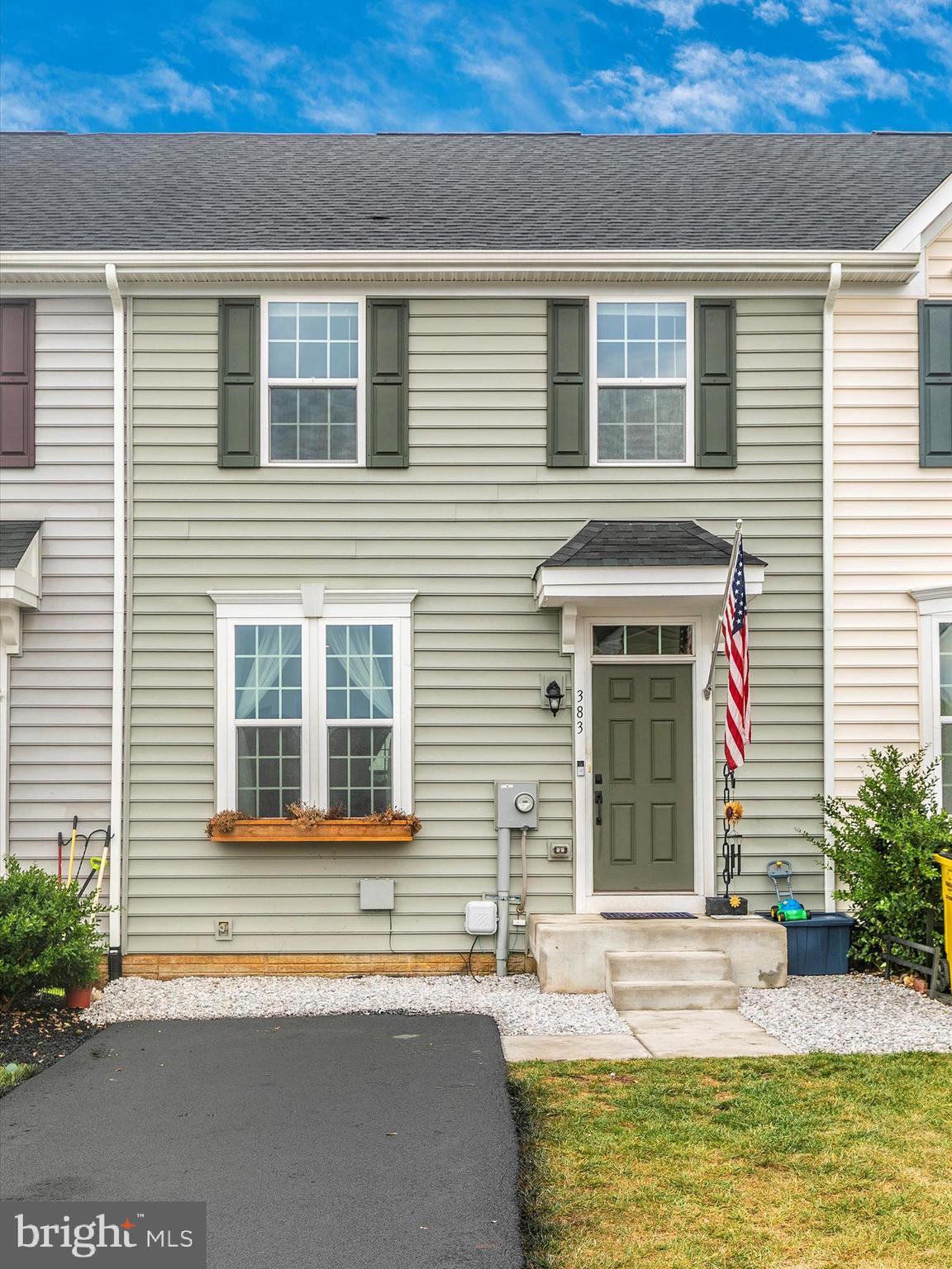 383 ONTARIO DRIVE
