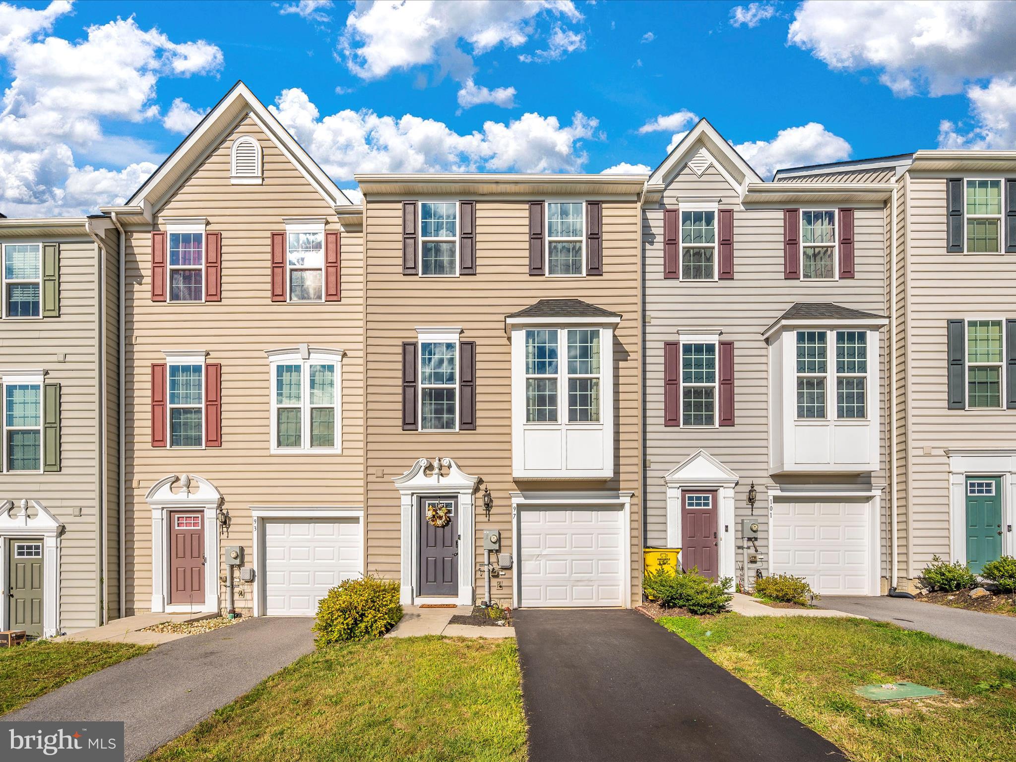 97 Montreal WAY