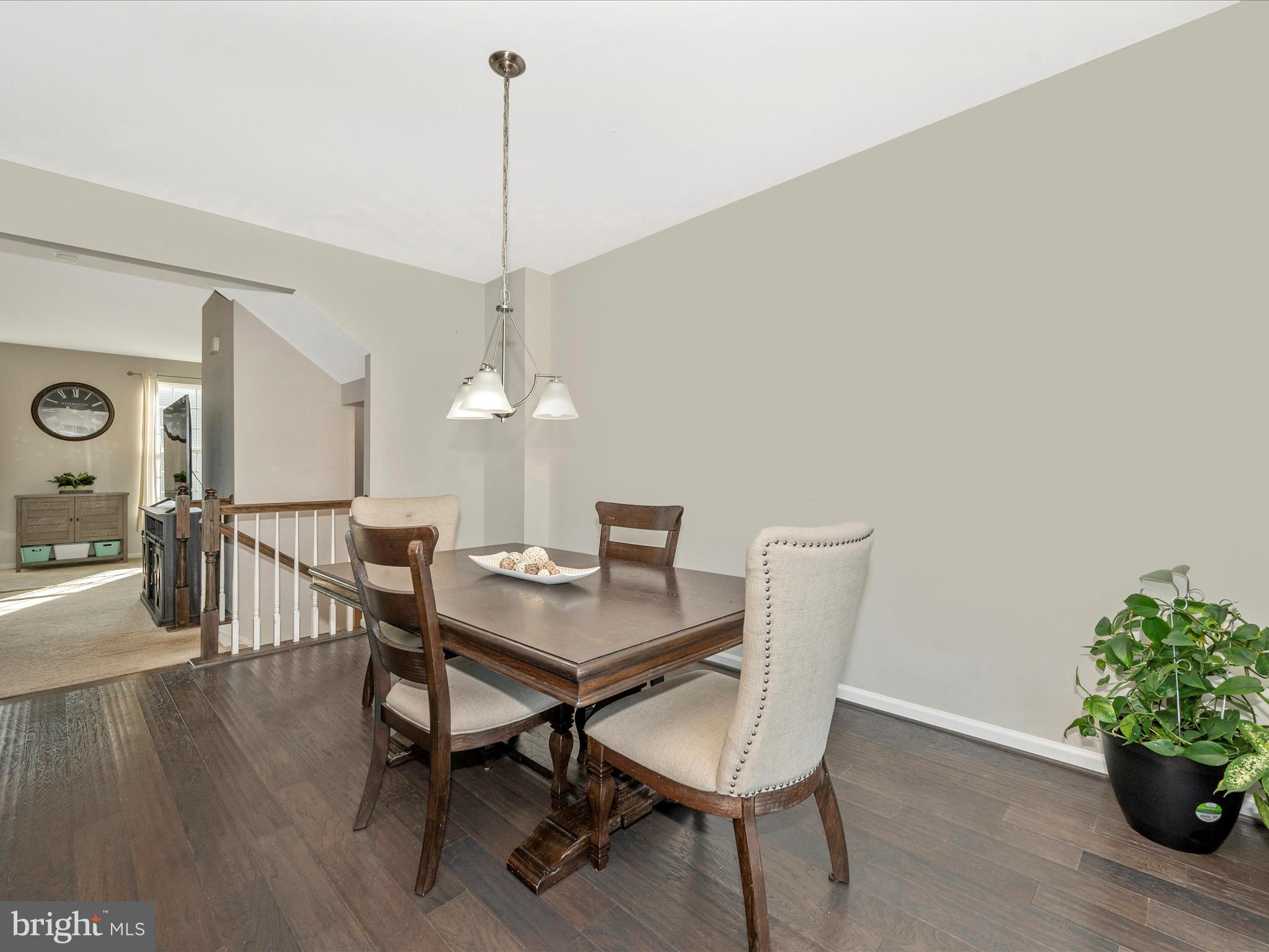 97 Montreal WAY