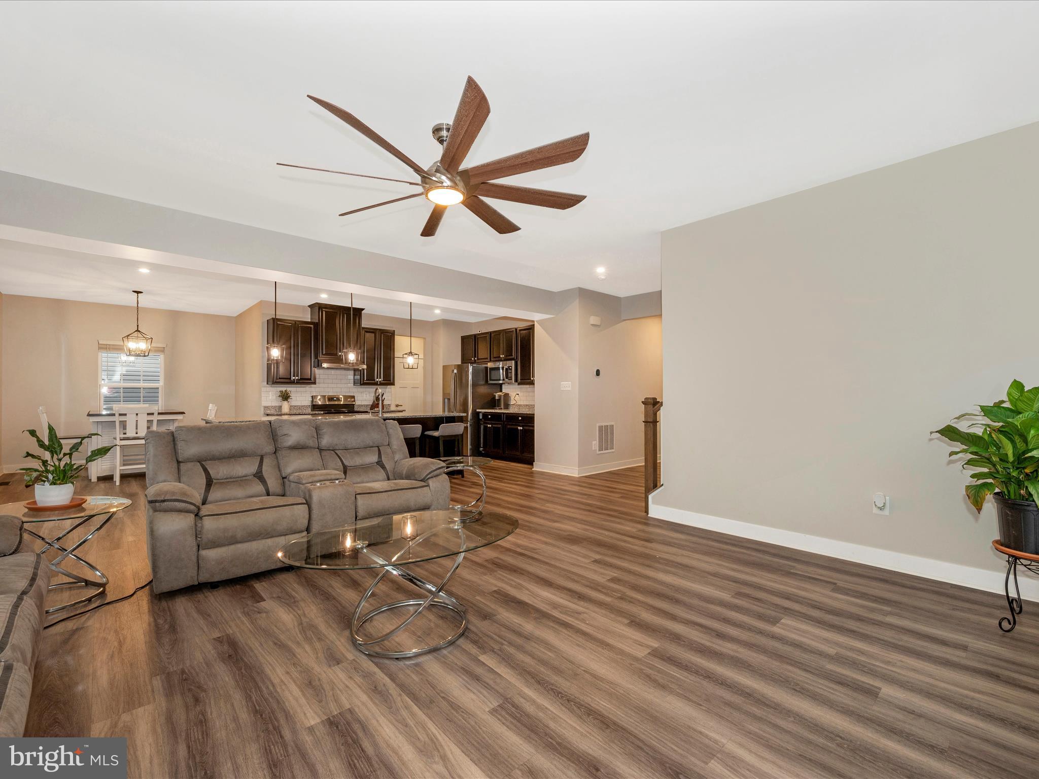 13 Tremont TERRACE