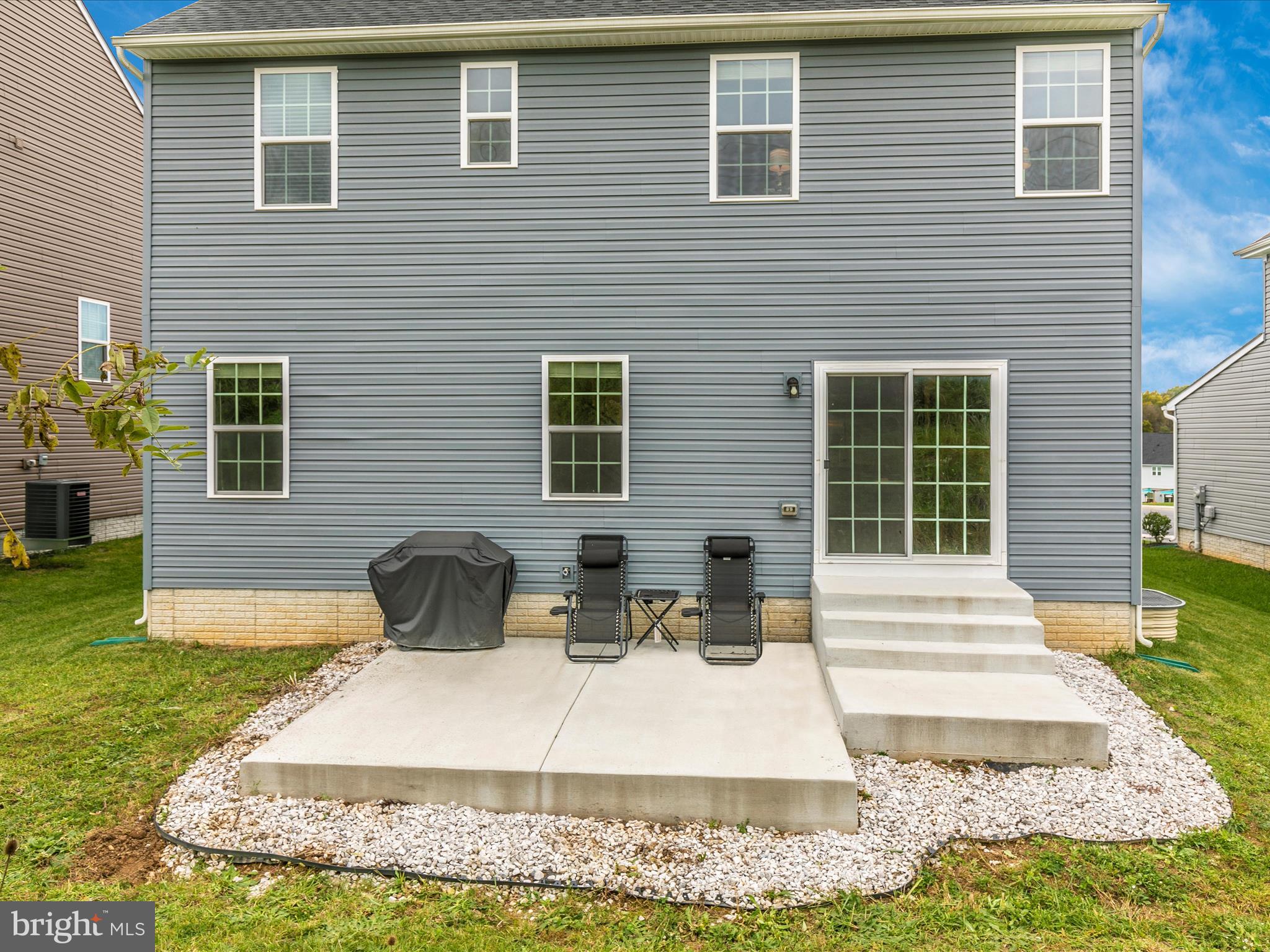 89 Tremont TERRACE