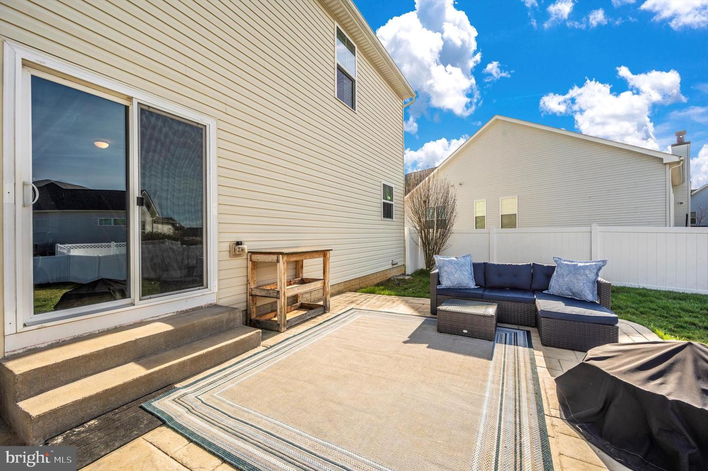 66 Shrewsbury Dr