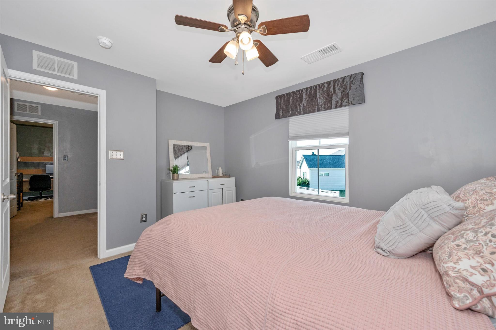 66 Shrewsbury Dr