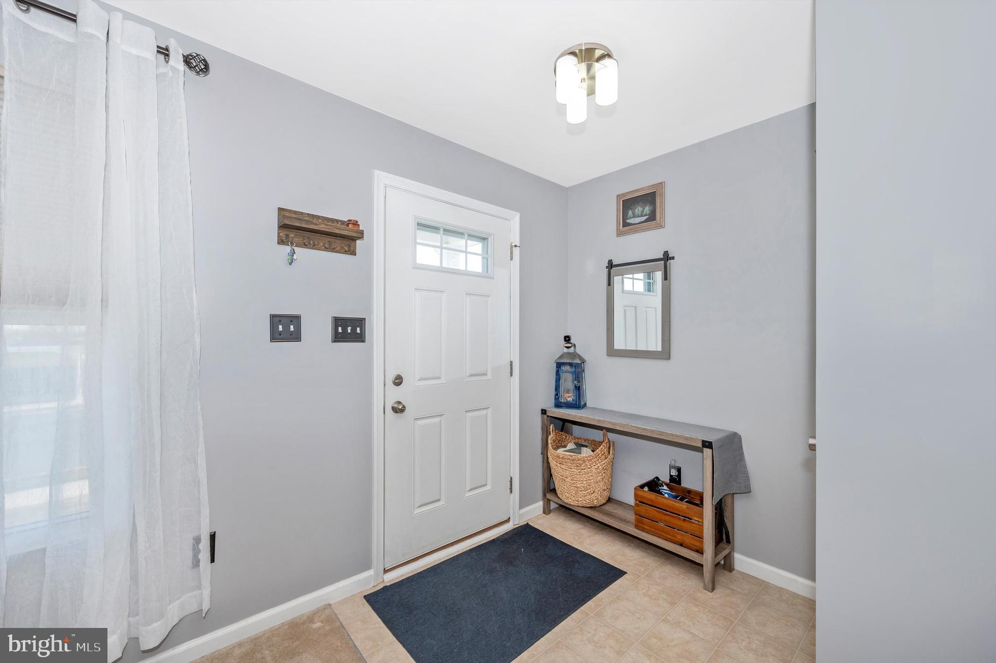 66 Shrewsbury Dr