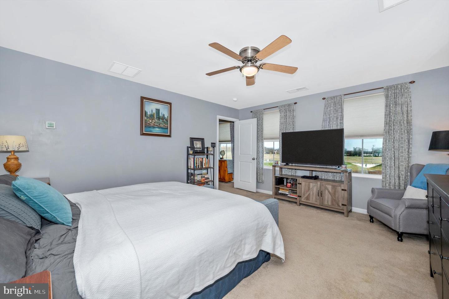 66 Shrewsbury Dr