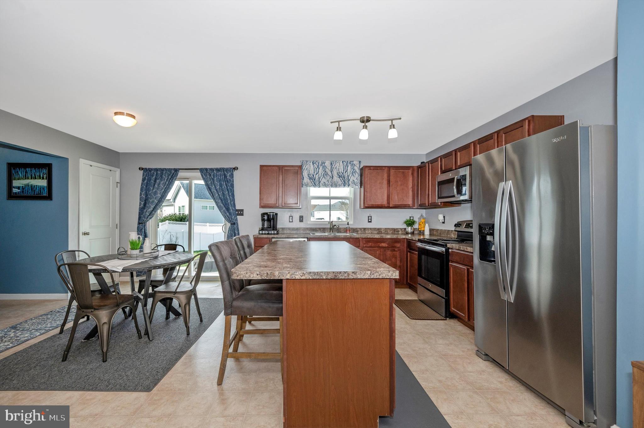 66 Shrewsbury Dr