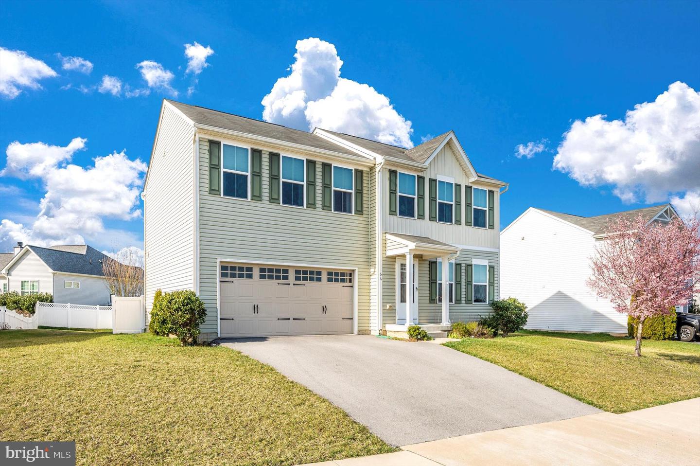 66 Shrewsbury Dr