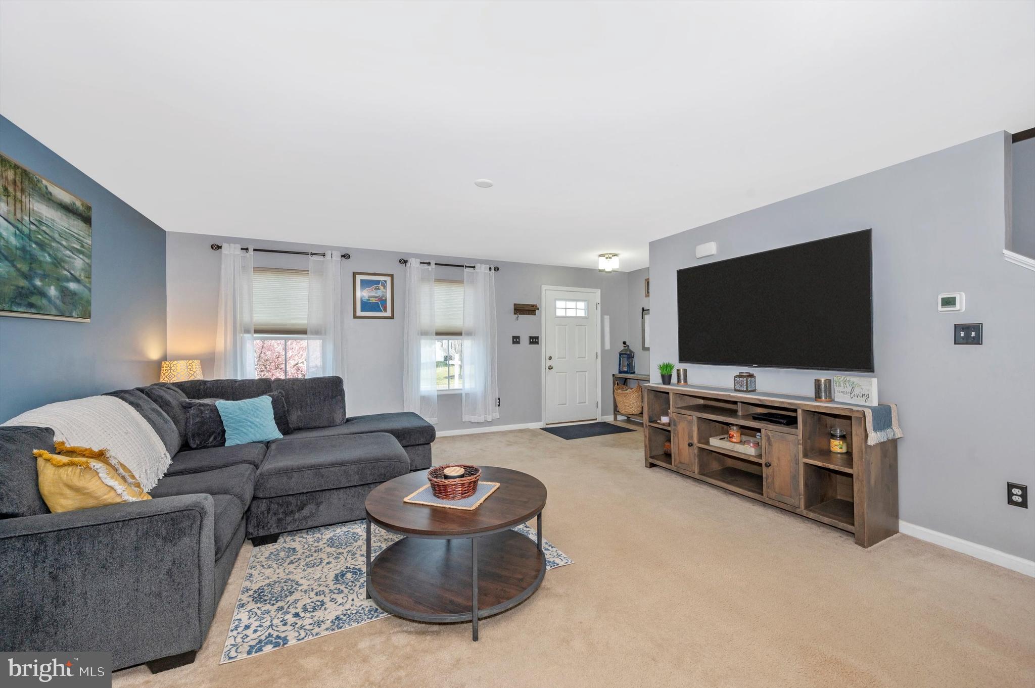 66 Shrewsbury Dr