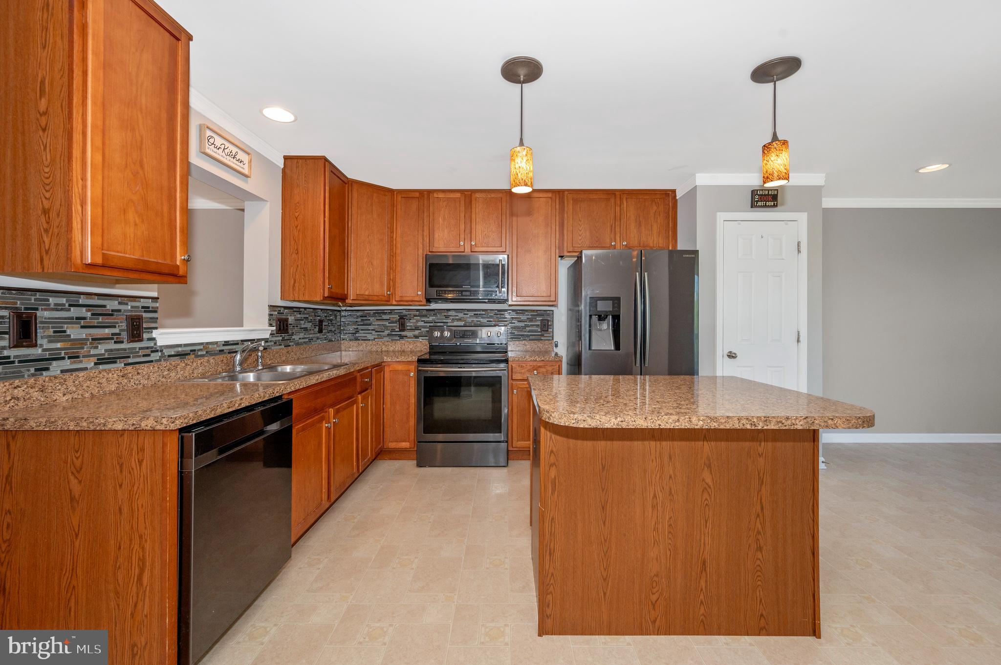 49 Carnegie Links Dr