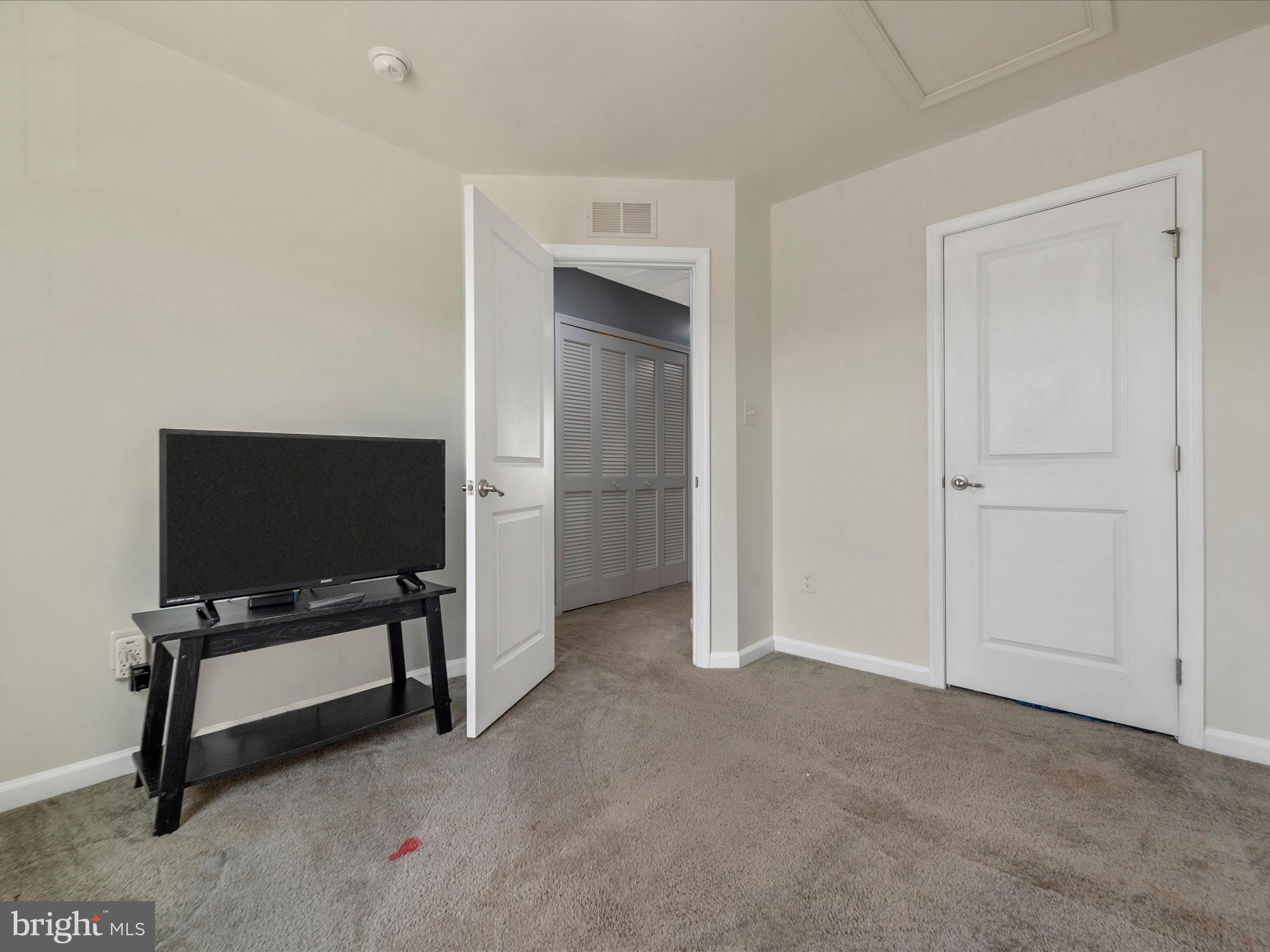 76 Norwood Dr