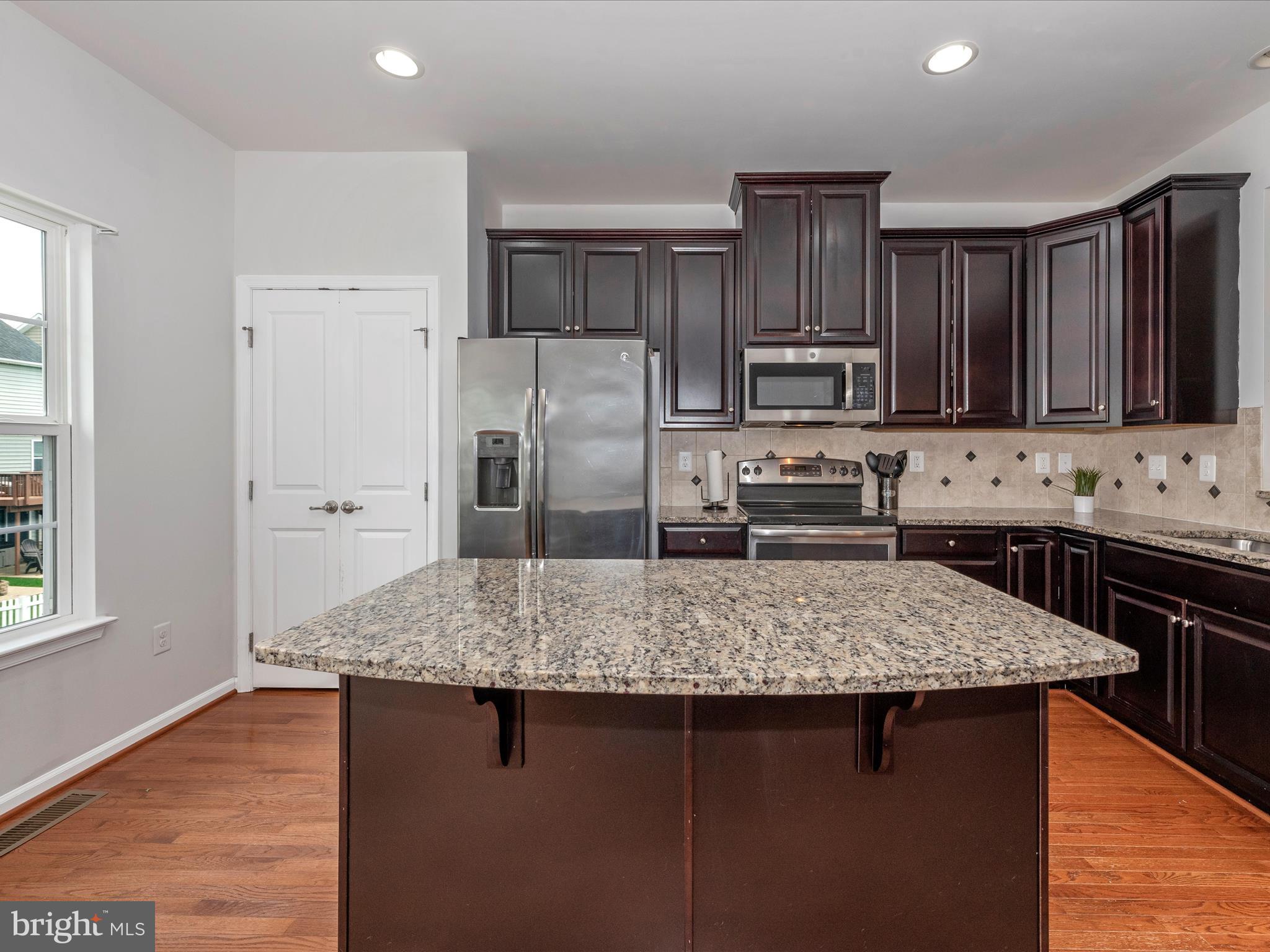 76 Norwood Dr