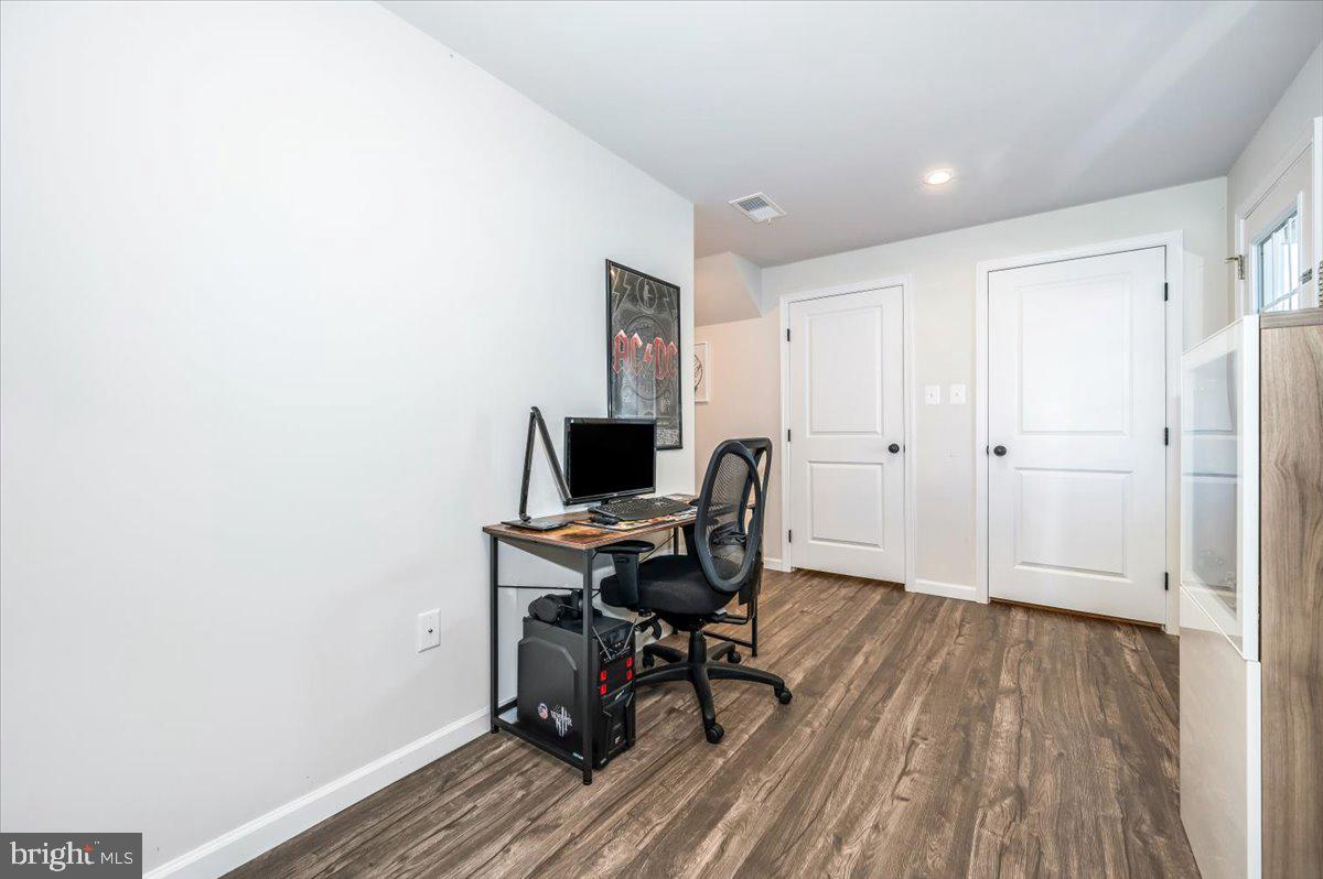 27 Wiggles Ct