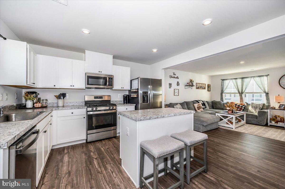 27 Wiggles Ct