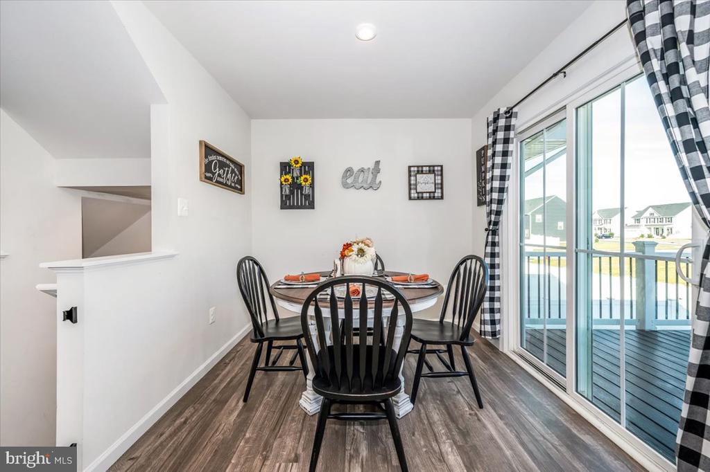 27 Wiggles Ct