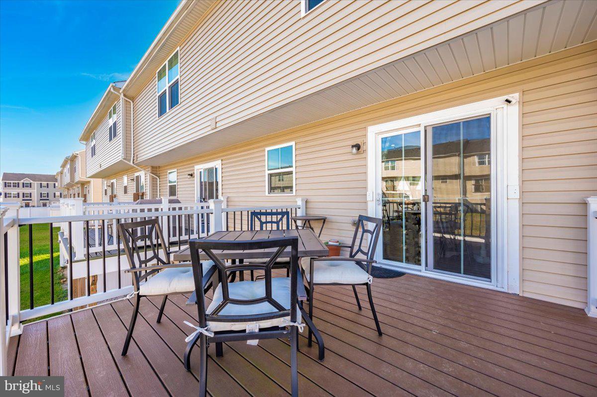 27 Wiggles Ct