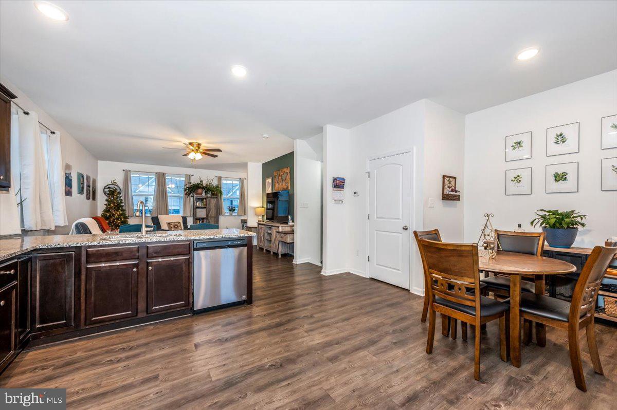 309 Magellan Dr