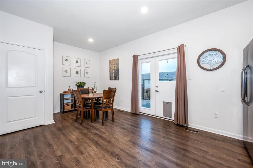 309 Magellan Dr
