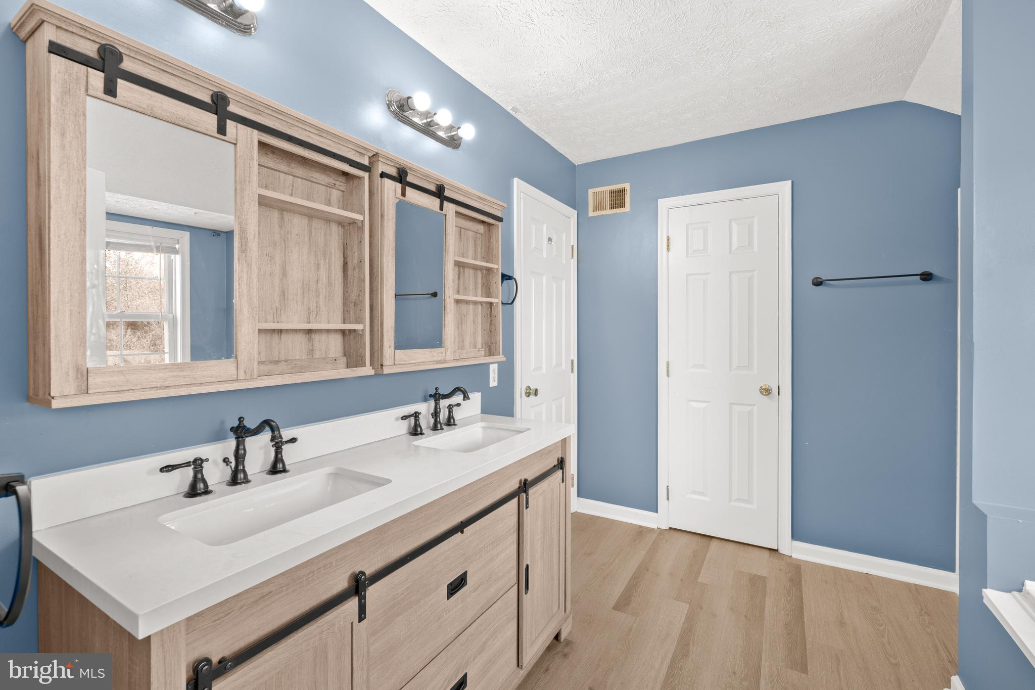 148 Crooked Oak Way