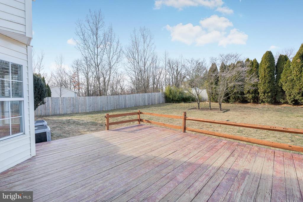 148 Crooked Oak Way