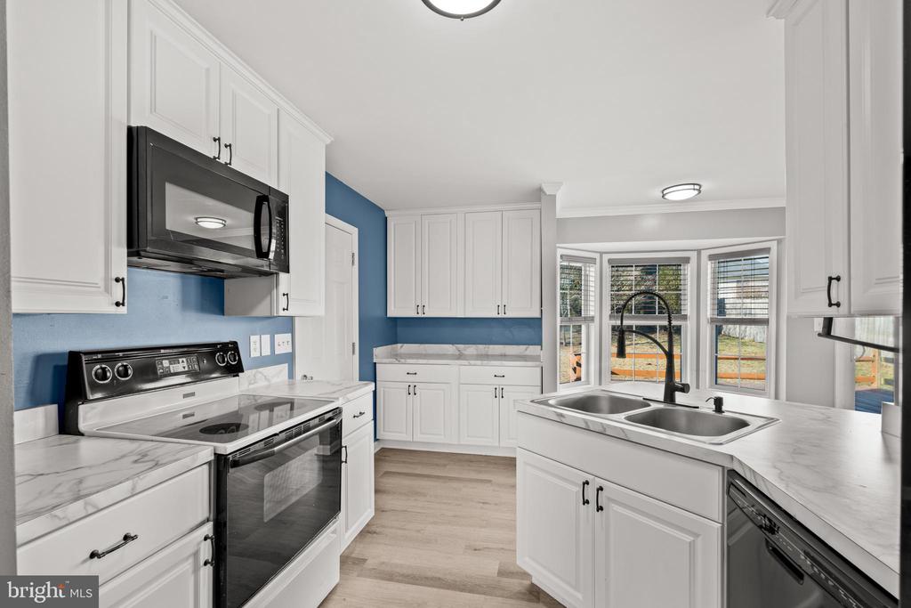 148 Crooked Oak Way