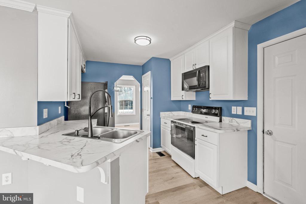 148 Crooked Oak Way