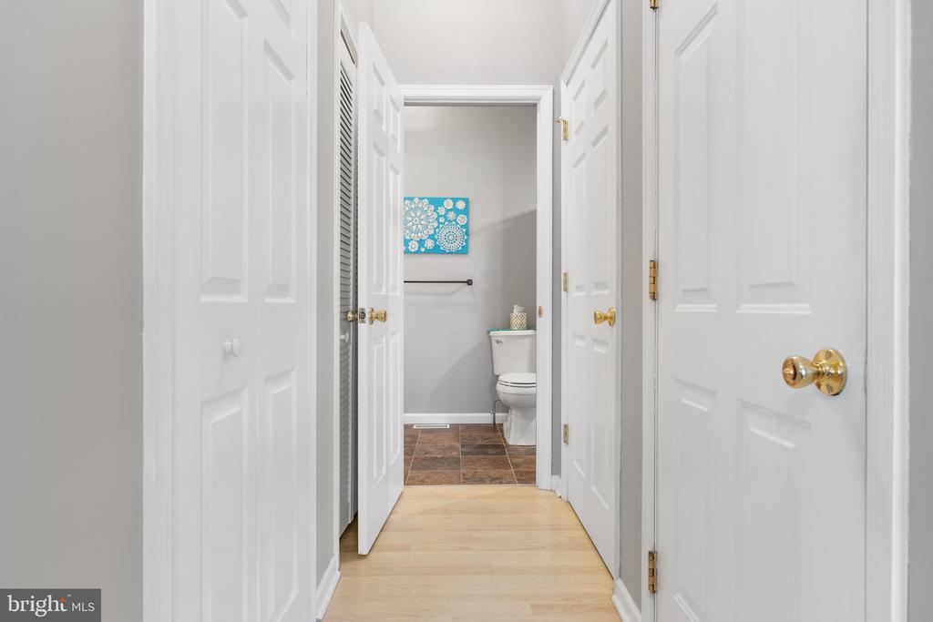 605 ARTISAN WAY