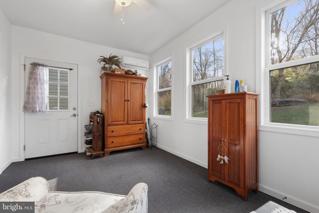 605 ARTISAN WAY