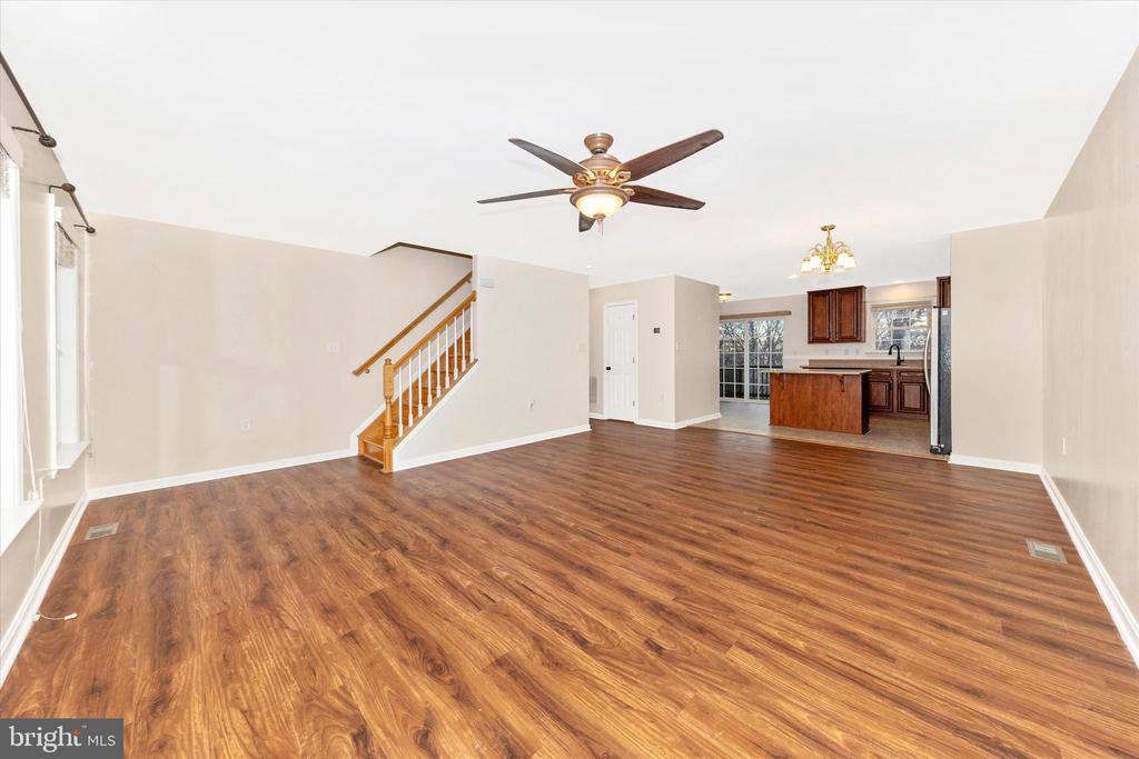 52 TEAGUE LANE