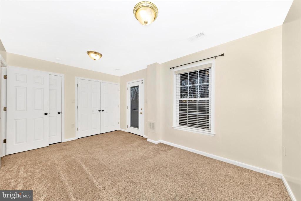 52 TEAGUE LANE