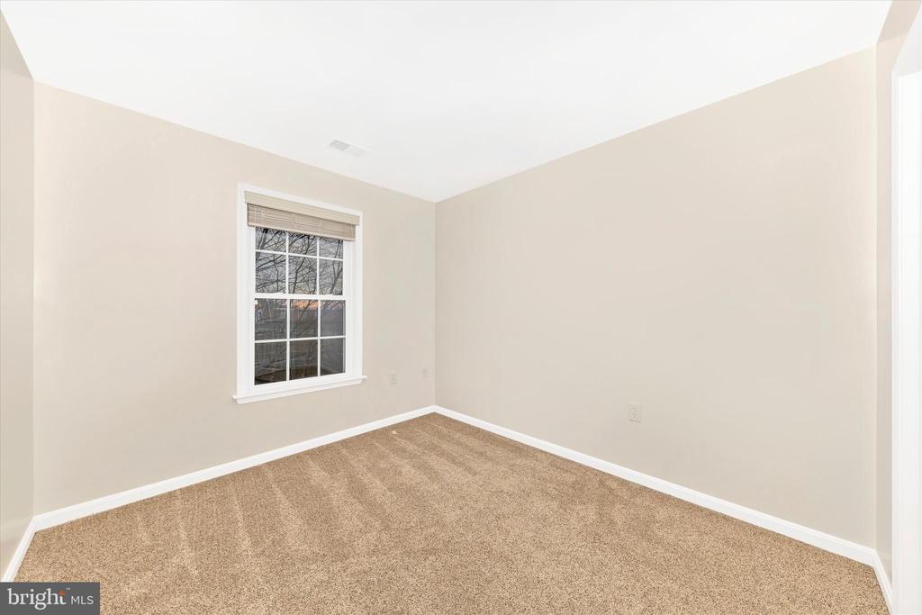 52 TEAGUE LANE