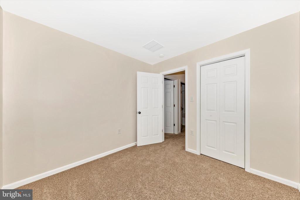 52 TEAGUE LANE