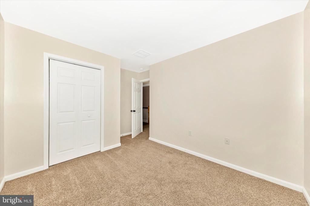 52 TEAGUE LANE