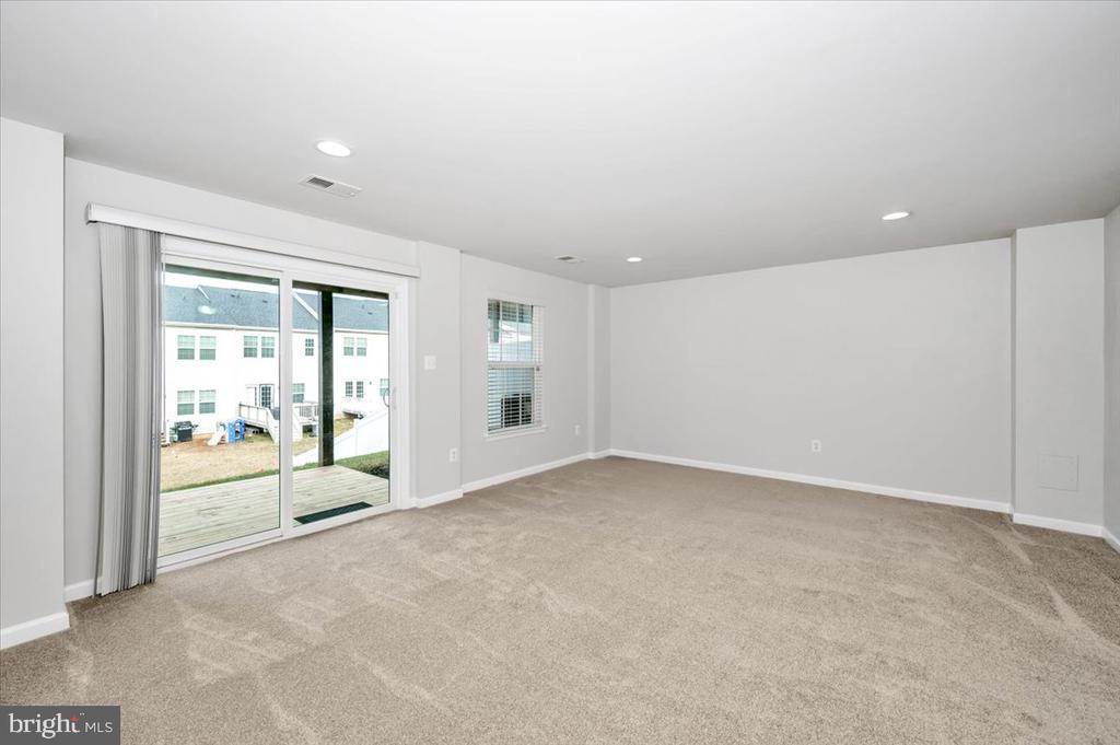 105 MONTREAL WAY