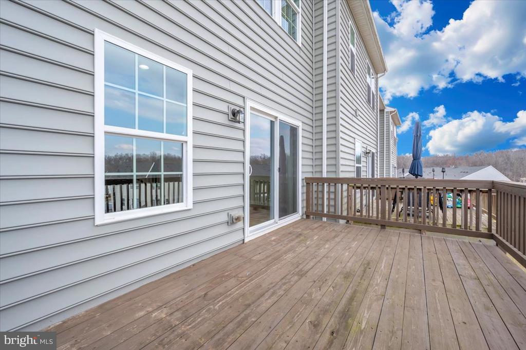 105 MONTREAL WAY