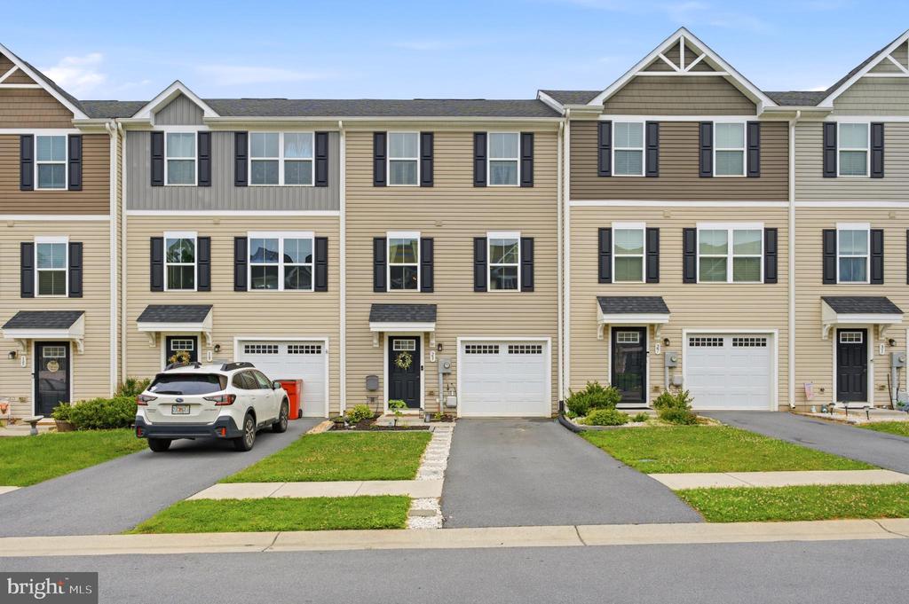 23 WIGGLES COURT