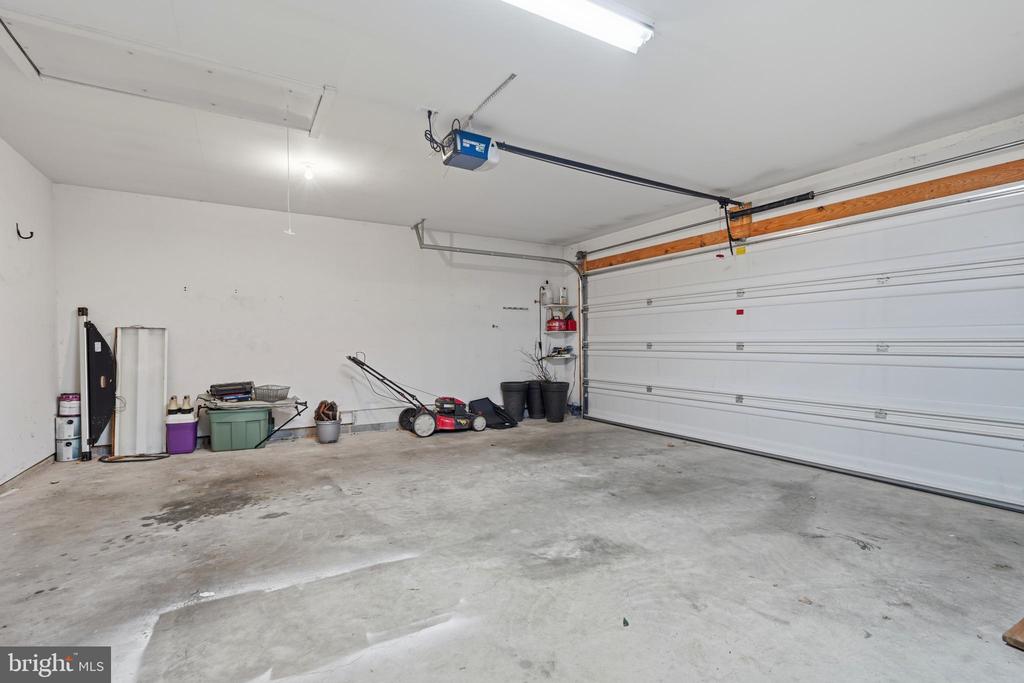 33 CHENNAULT TRAIL