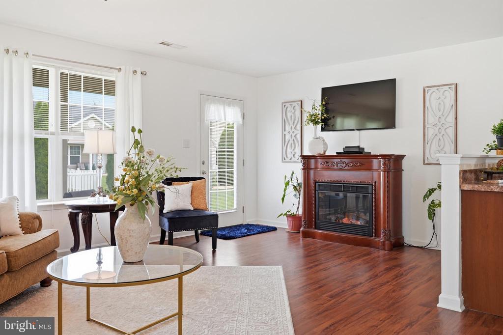 33 CHENNAULT TRAIL