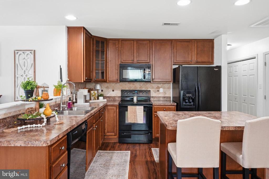 33 CHENNAULT TRAIL