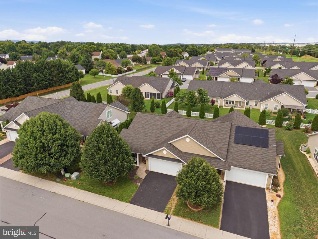 33 CHENNAULT TRAIL