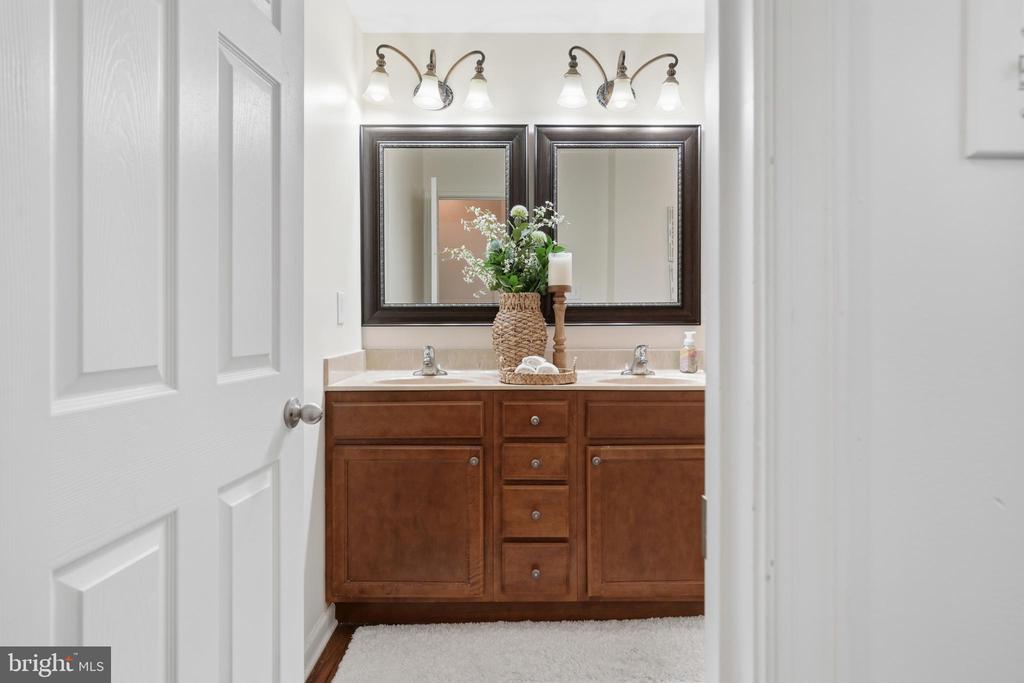 33 CHENNAULT TRAIL