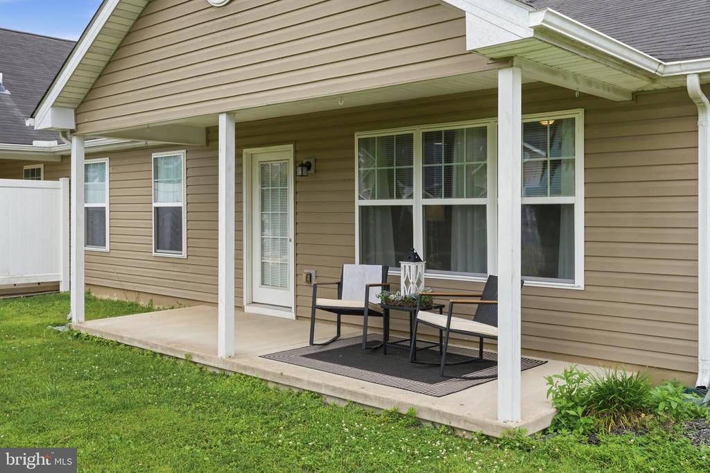 33 CHENNAULT TRAIL