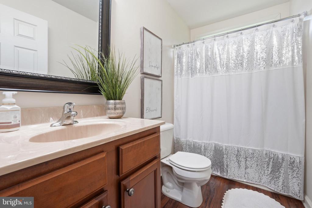 33 CHENNAULT TRAIL